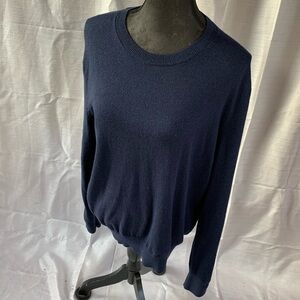 Cozy cotton/cashmere blend pullover. Size medium.